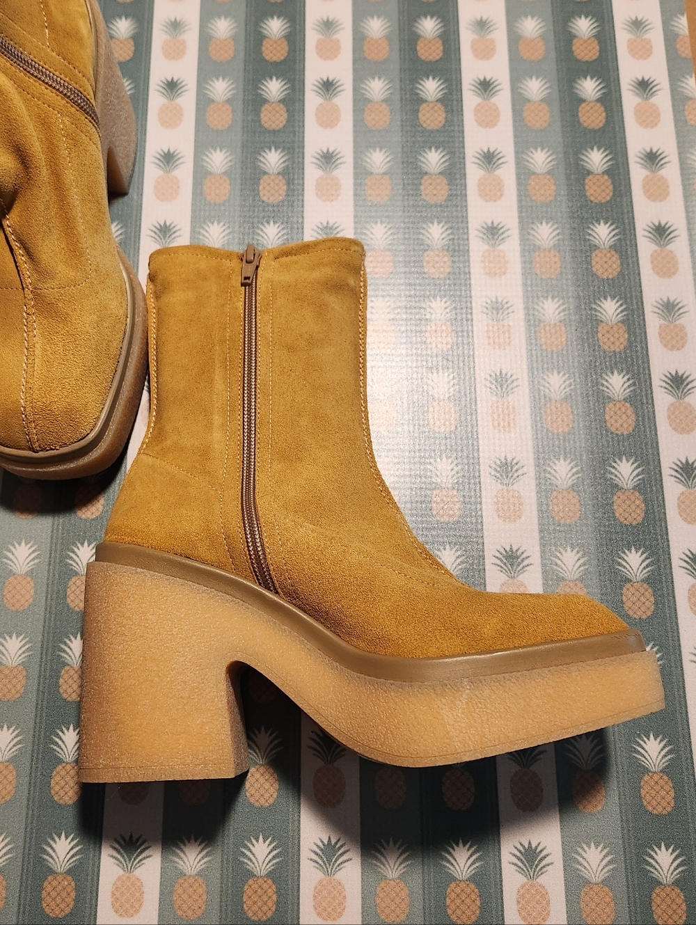 Free People Suede Gigi Ankle Boot - Picture 5 of 10